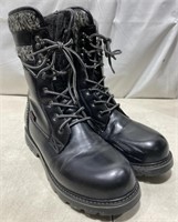 Pro-tec Women’s Boots Size 9 *pre-owned