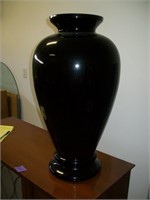 Black Pilgrim Glass Urn