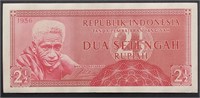 1956 Indonesia 2 1/2 RUPIAH bill UNC.