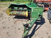 John Deere Model 24T Square Baler - been shedded