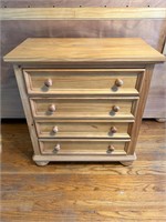 VTG BROYHILL SOLID WOOD 3 DRAWER NIGHTSTAND