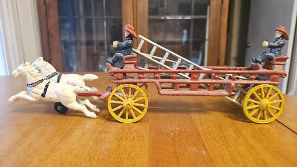 Antique Vintage Cast Iron Horse Drawn Fire Truck