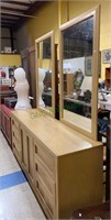 Thomasville mid century style dresser with double