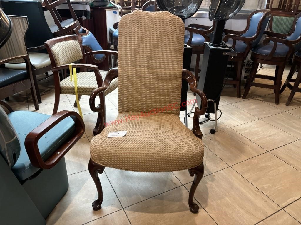 NICE!  SIDE CHAIR W/ ARMS. VERY GOOD CONDITION.