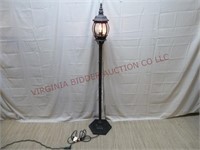 Electric Exterior Lamp Post ~ 62"t ~ Powers On