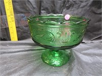 Vintage Green Pedestal Bowl 6&3/4" x 5&1/2'