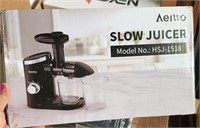 Aeitto slower juicer NIB