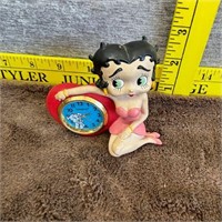 Betty Boop w/ Small Heart Clock by Fantasma