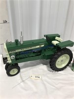 ERTL Oliver 1800 Diesel, NF 18/ scale tractor