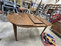 Oval Table w/ 3 Leaves