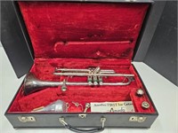 Vintage Getzen Capri Trumpet w/4 Mouthpieces