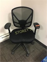 Mesh Back Swivel Office Chair