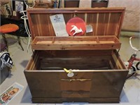 Outstanding Vintage Hongerich Co Cedar Chest