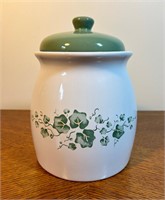 Jay Import Company Ceramic Callaway Ivy Cookie Jar