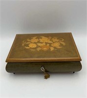 Vrg laquer jewelry box