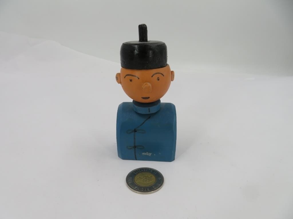 Rare, statue de Tintin en bois Le Lotus Bleu