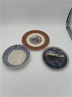 3 souvenir europe plates