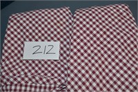 Lot of 2 Tablecloths (Gingham) 60" X 90"  Oval;