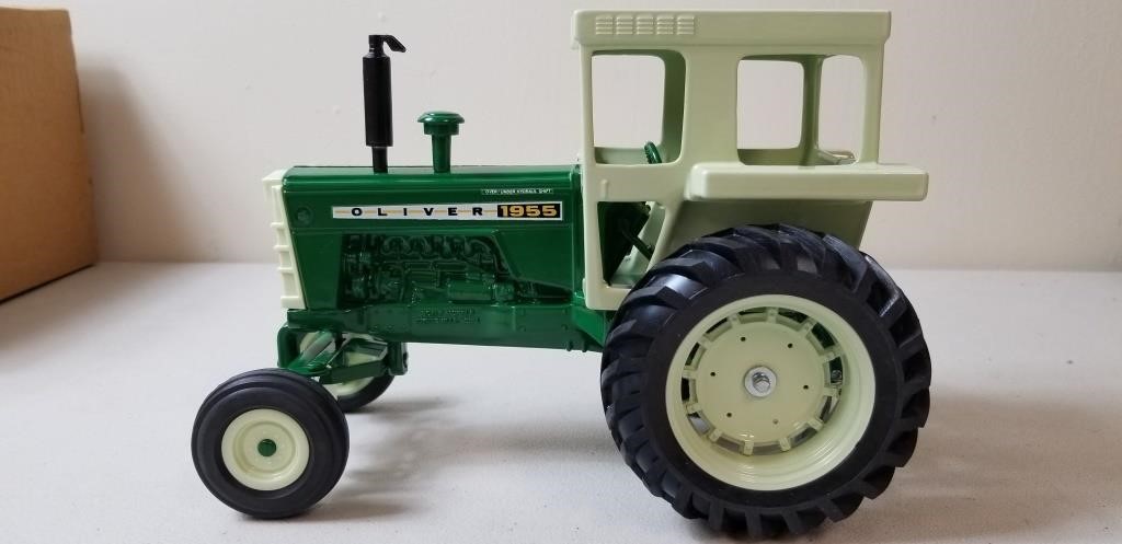 Pedal & Toy Tractor Auction - R. Gardner Collection