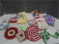 Tablecloths; doilies; pot holders and other linens