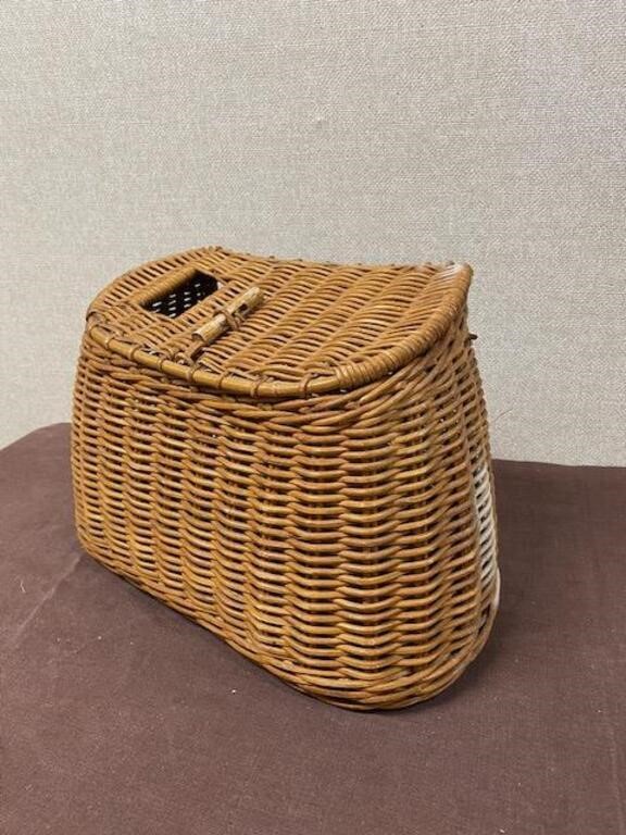 Wicker Creel