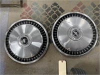 2 Metal Hubcaps 15" Ford