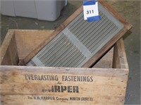 EVERLASTING FASTENING CRATE & WINDOW VENT