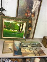 Lot of paintings and pictures