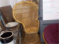 Wicker fan back chair