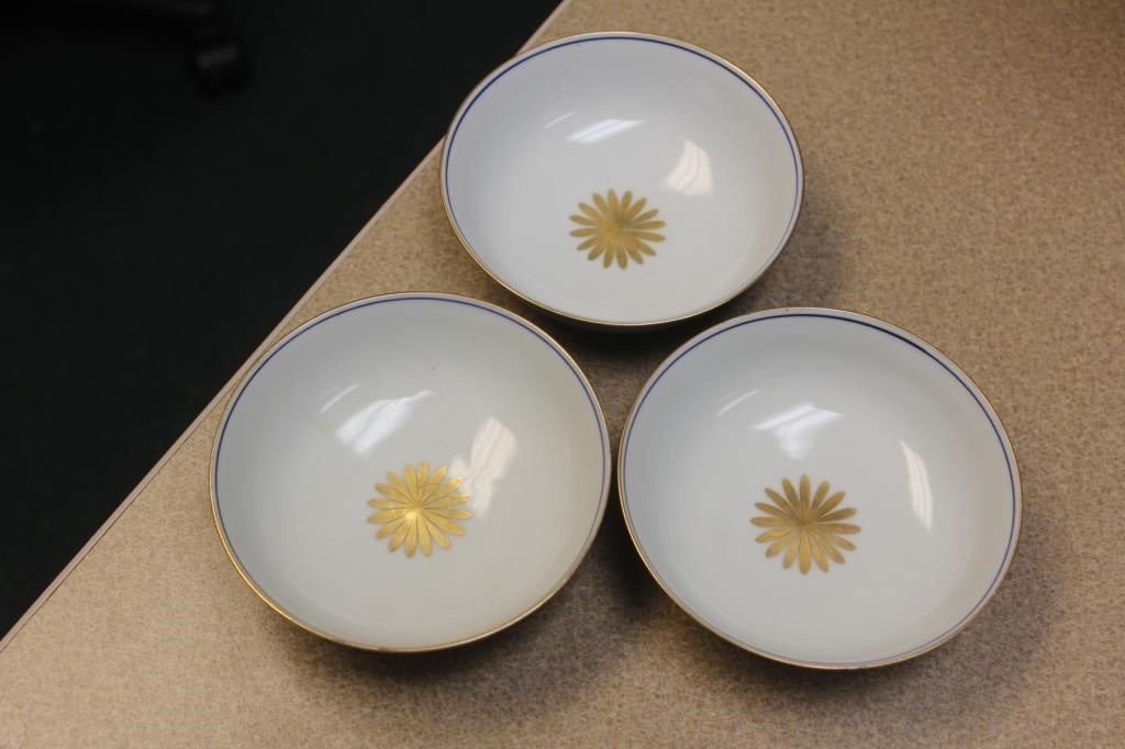 Antique/Vintage Japanese Studio Porcelain Bowls
