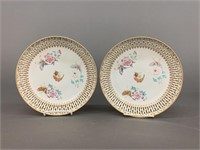 Pair of Chinese export porcelain plates.