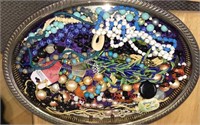 Tray lot of costume jewelry necklaces, beaded