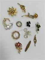 Vintage Gold Tone Costume Jewelry Brooches Pins