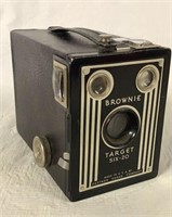 Vintage Kodak Brownie Target Six-20 Box Camera,
