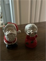 Vintage Santa & Mrs Claus S&P Shakers