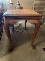 END TABLE WITH PULL OUT 23" X 28" X 18"