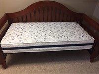 Twin Day bed very nice and clean
