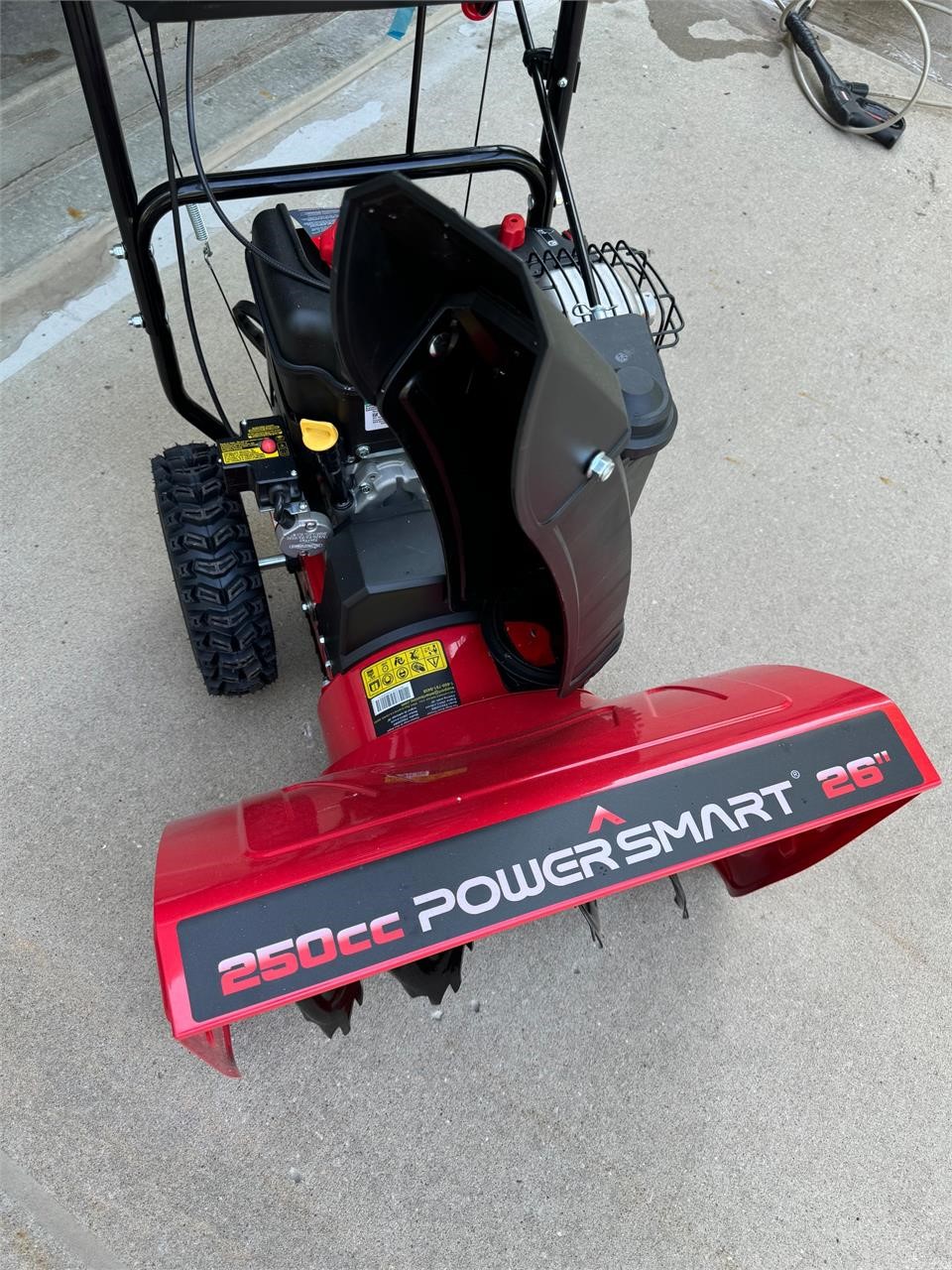 PowerSmart 26 Inch Snow Blower Gas Appears New