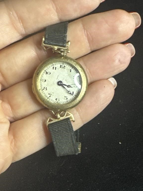 Gold Filled Antique Windsor Ladies Pendant Watch