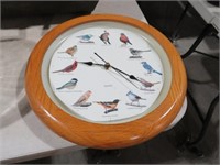 14 INCH ROUND BIRD CLOCK BATTERY OPERATED