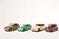 COLLECTION OF DINKY TOY CARS