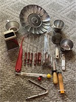 Box of misc kitchen utensils