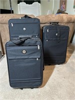 3 Adventure Club Rolling Luggage Set