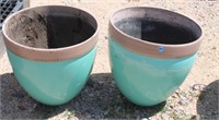 Plastic Palnterr Pots (2)