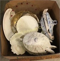 BOX CHINA & GLASS SERVING PIECES