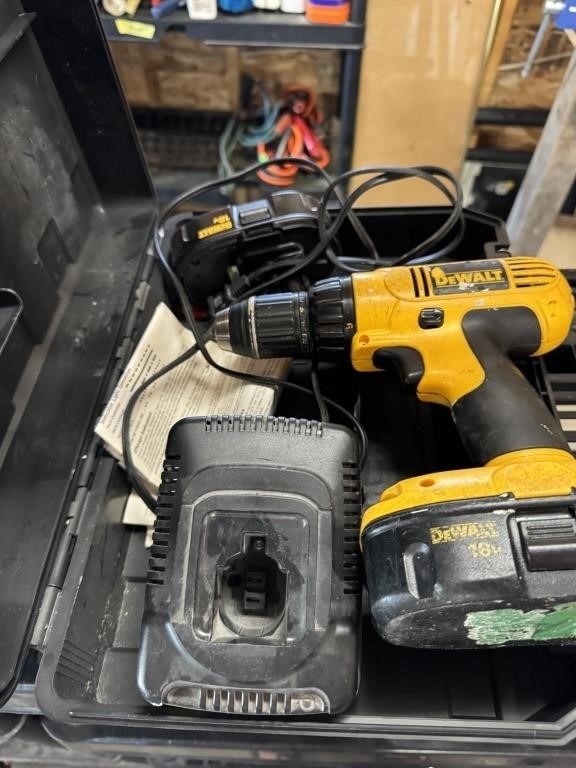 DEWALT DRILL IN CASE