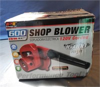 600 Watt Electric shop blower in box