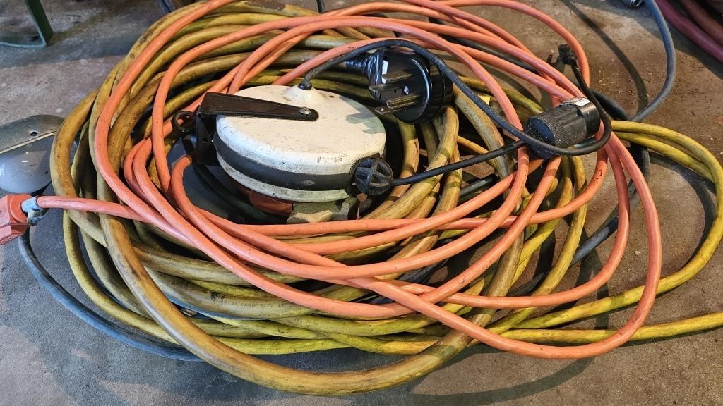 Extension cords various lengths and size rating