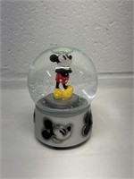 Mickey Mouse Snow Globe- XA