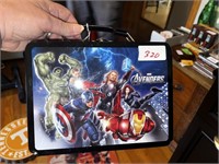 AVENGERS LUNCH BOX NO THERMOS